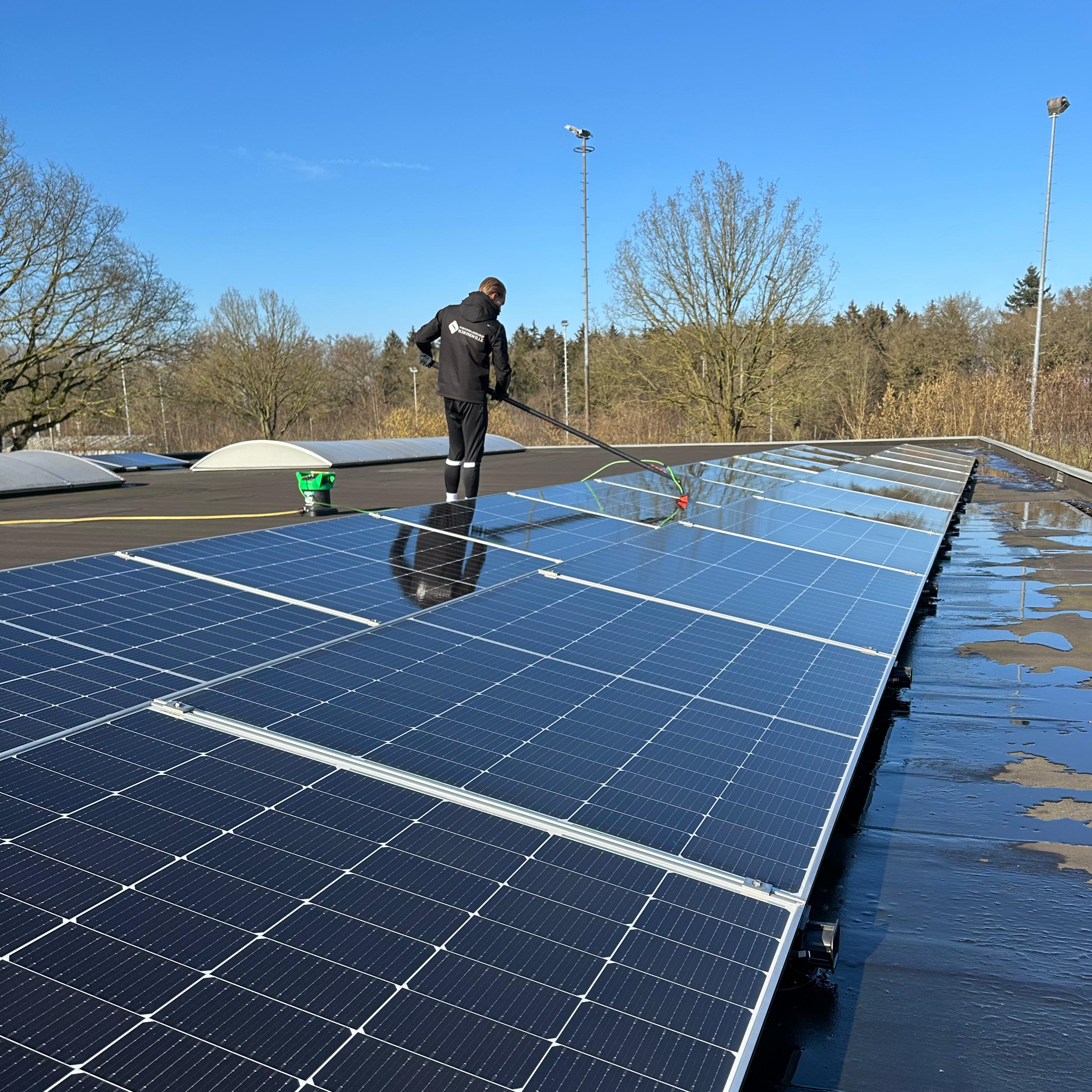 Zonepanelen reinigen 1.1